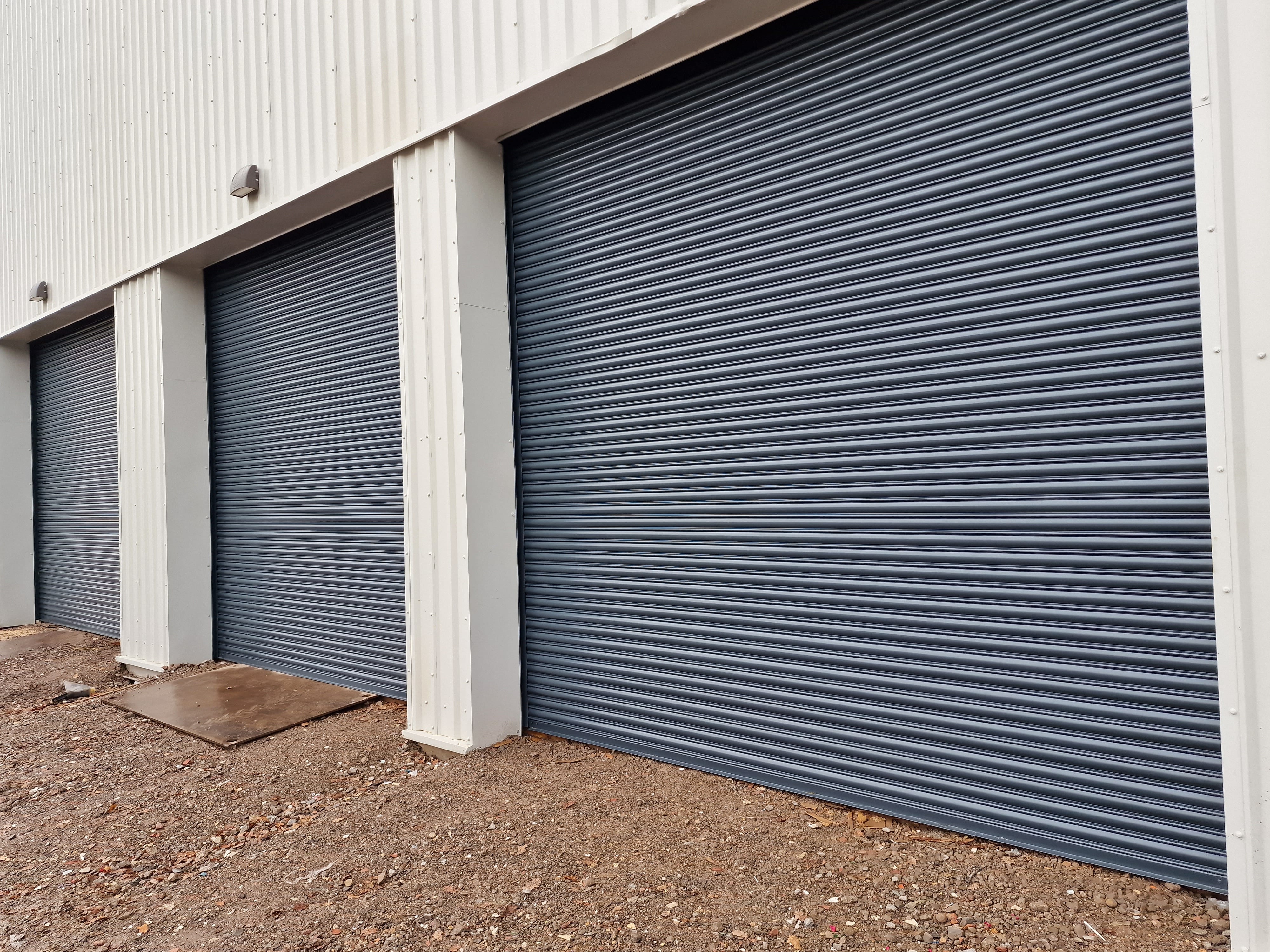 Professional Installation & Maintenance - Industrial door solutions